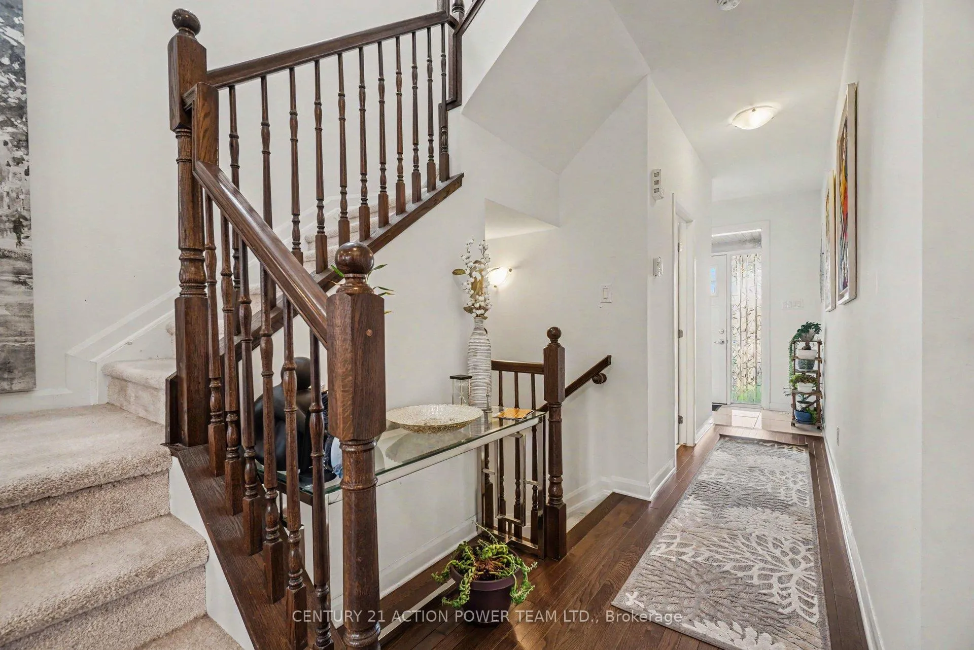 Photo 5 of 26 Gardenpost Terrace, Ottawa, Avalon West — HOMEH