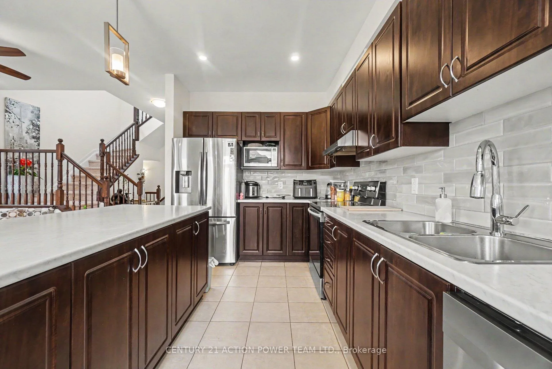 Photo 13 of 26 Gardenpost Terrace, Ottawa, Avalon West — HOMEH