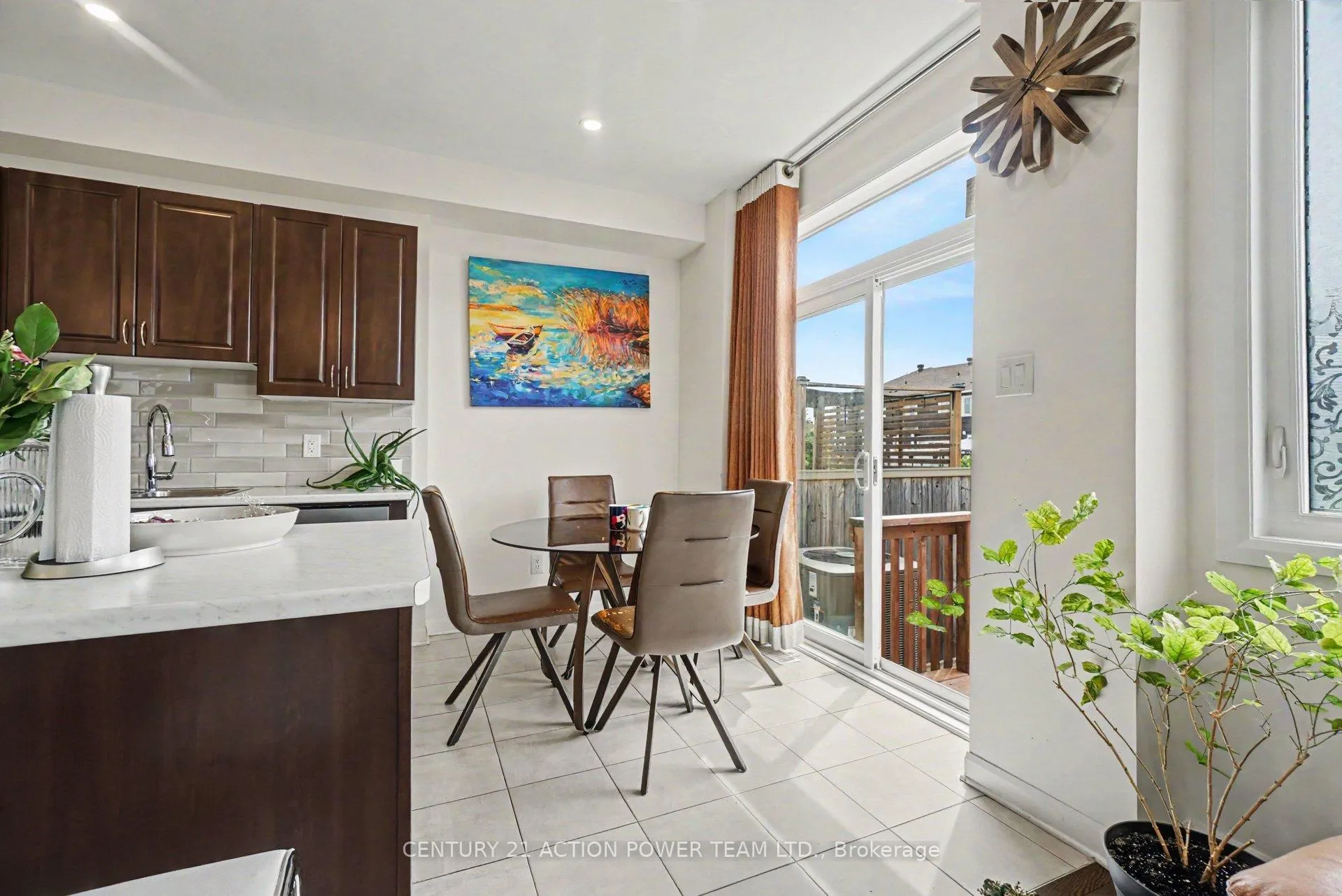 Photo 15 of 26 Gardenpost Terrace, Ottawa, Avalon West — HOMEH