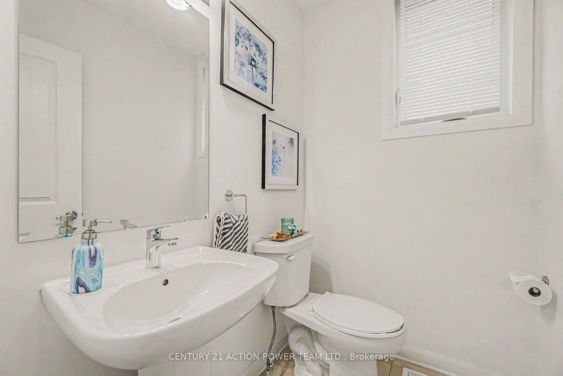 Photo 16 of 26 Gardenpost Terrace, Ottawa, Avalon West — HOMEH