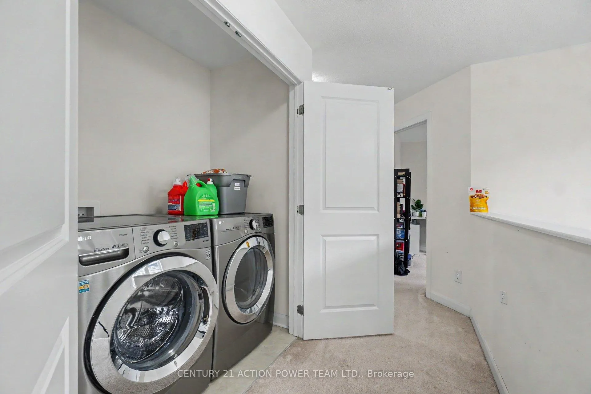 Photo 17 of 26 Gardenpost Terrace, Ottawa, Avalon West — HOMEH