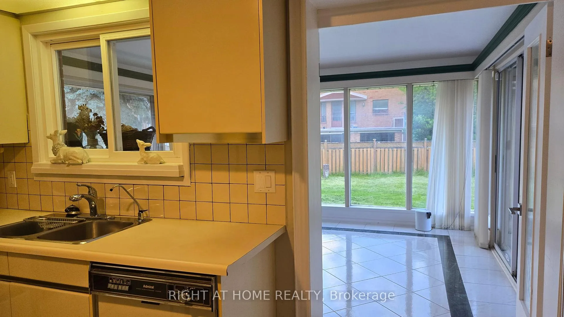 Photo 13 of 20 May Avenue, Richmond Hill, North Richvale — HOMEH