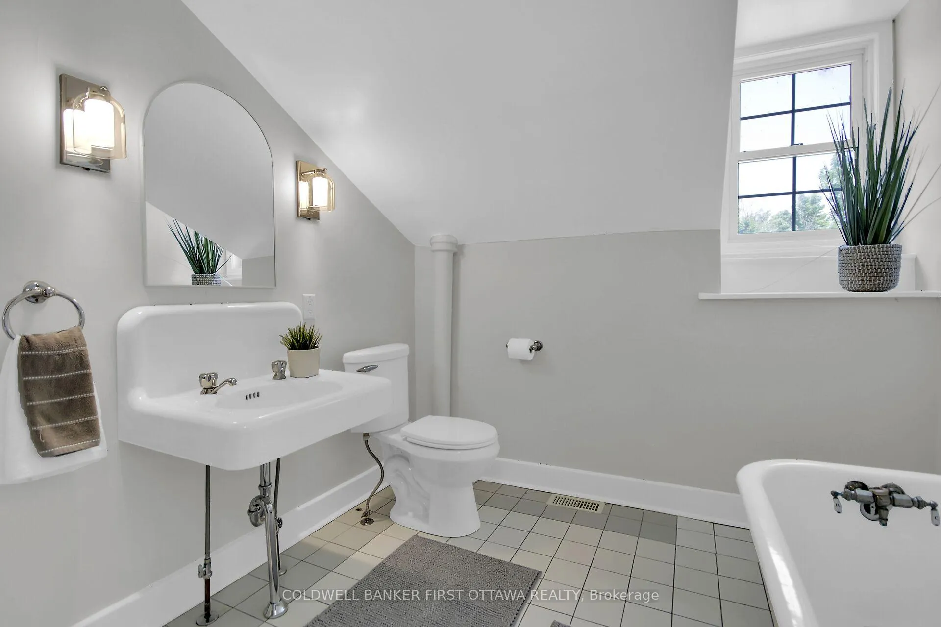Photo 23 of 100 Loch End Road, Beckwith, Beckwith Twp — HOMEH