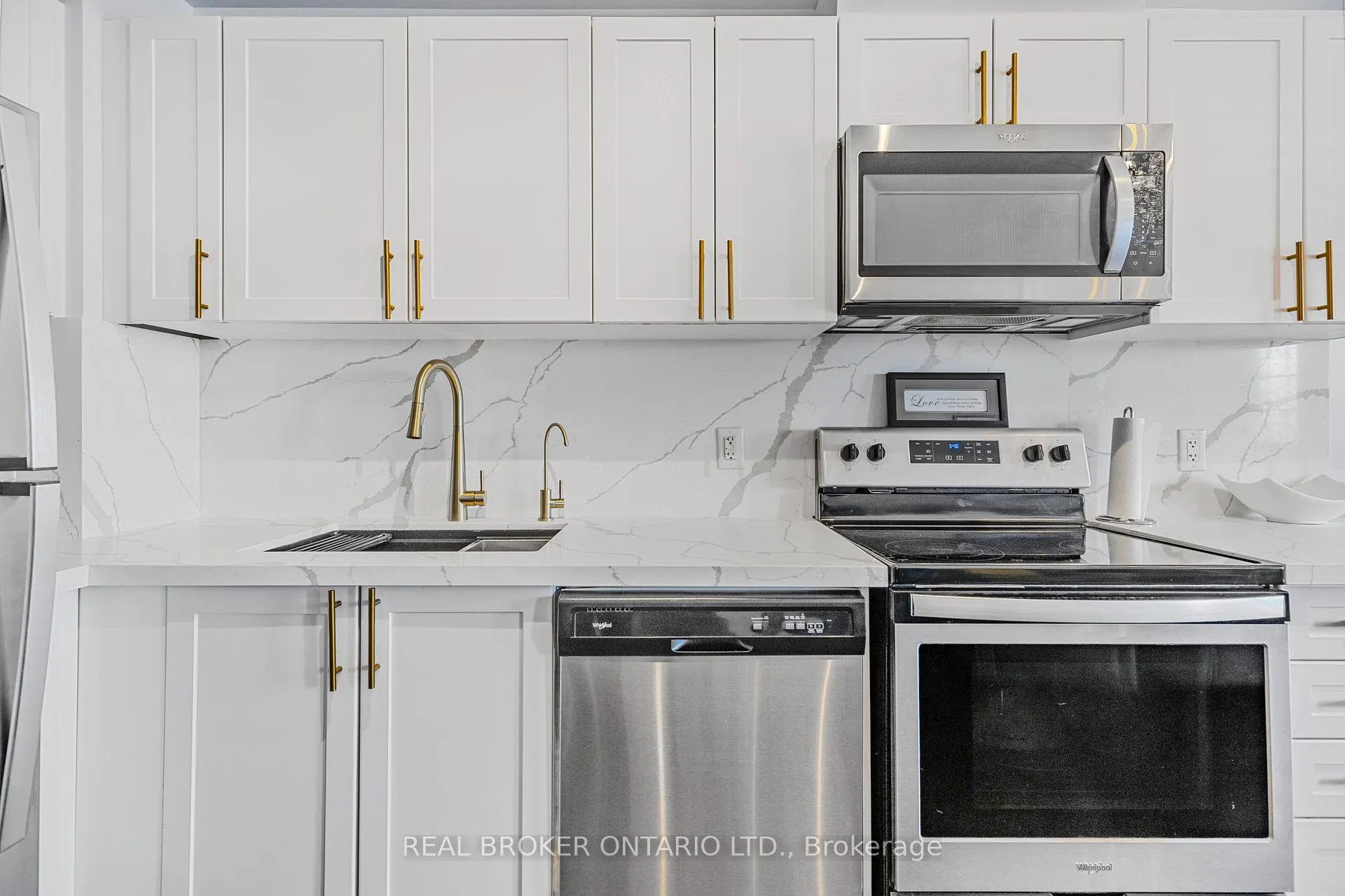 Photo 4 of Unit 21, 630 Rogers Road, Toronto, Keelesdale-Eglinton West — HOMEH