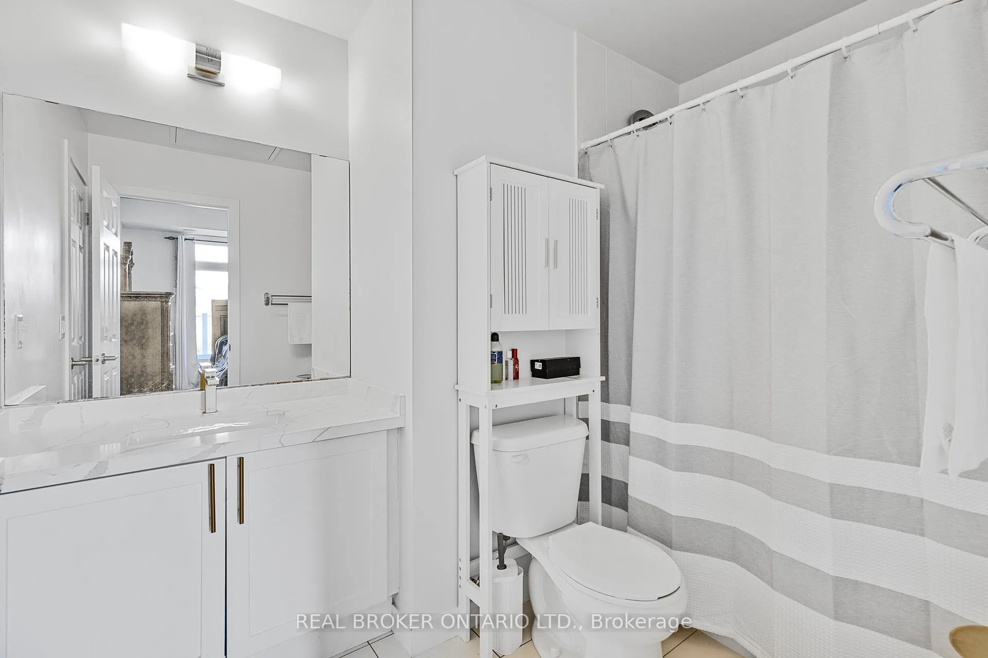 Photo 10 of Unit 21, 630 Rogers Road, Toronto, Keelesdale-Eglinton West — HOMEH