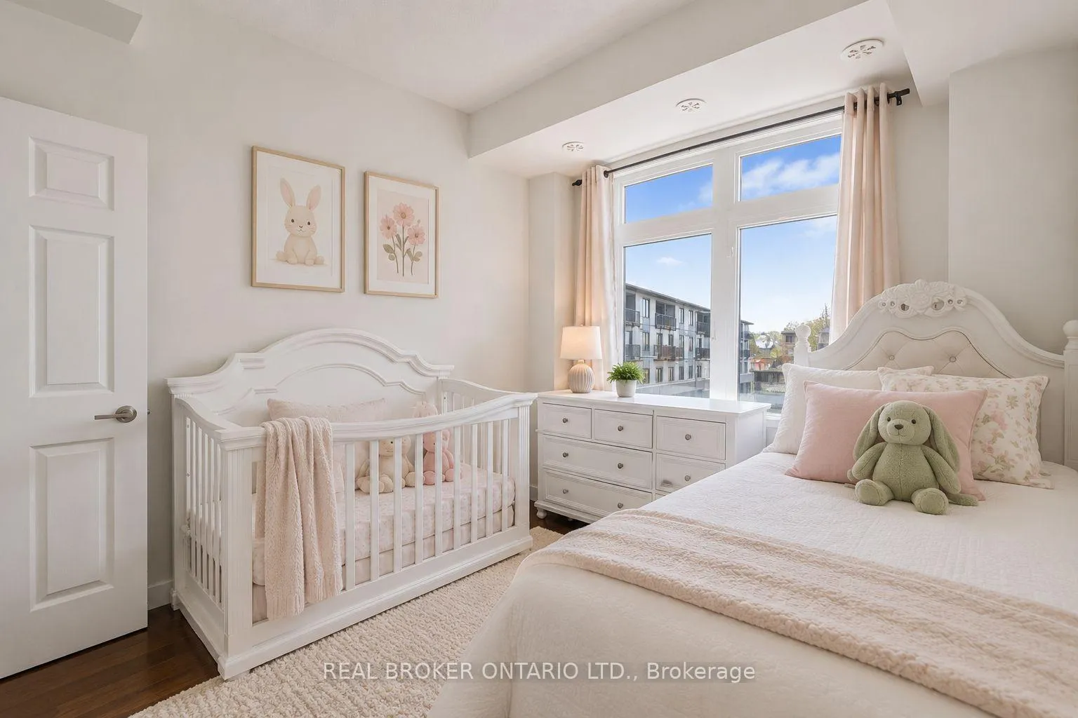 Photo 12 of Unit 21, 630 Rogers Road, Toronto, Keelesdale-Eglinton West — HOMEH