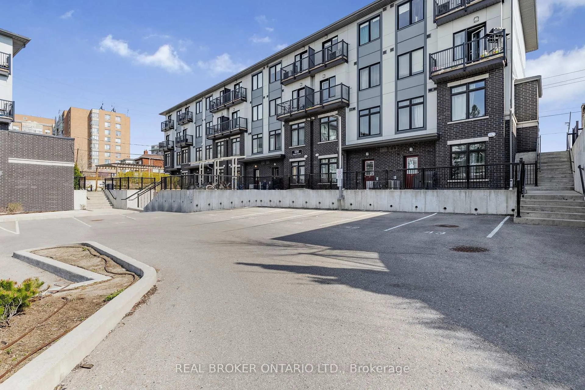 Photo 26 of Unit 21, 630 Rogers Road, Toronto, Keelesdale-Eglinton West — HOMEH