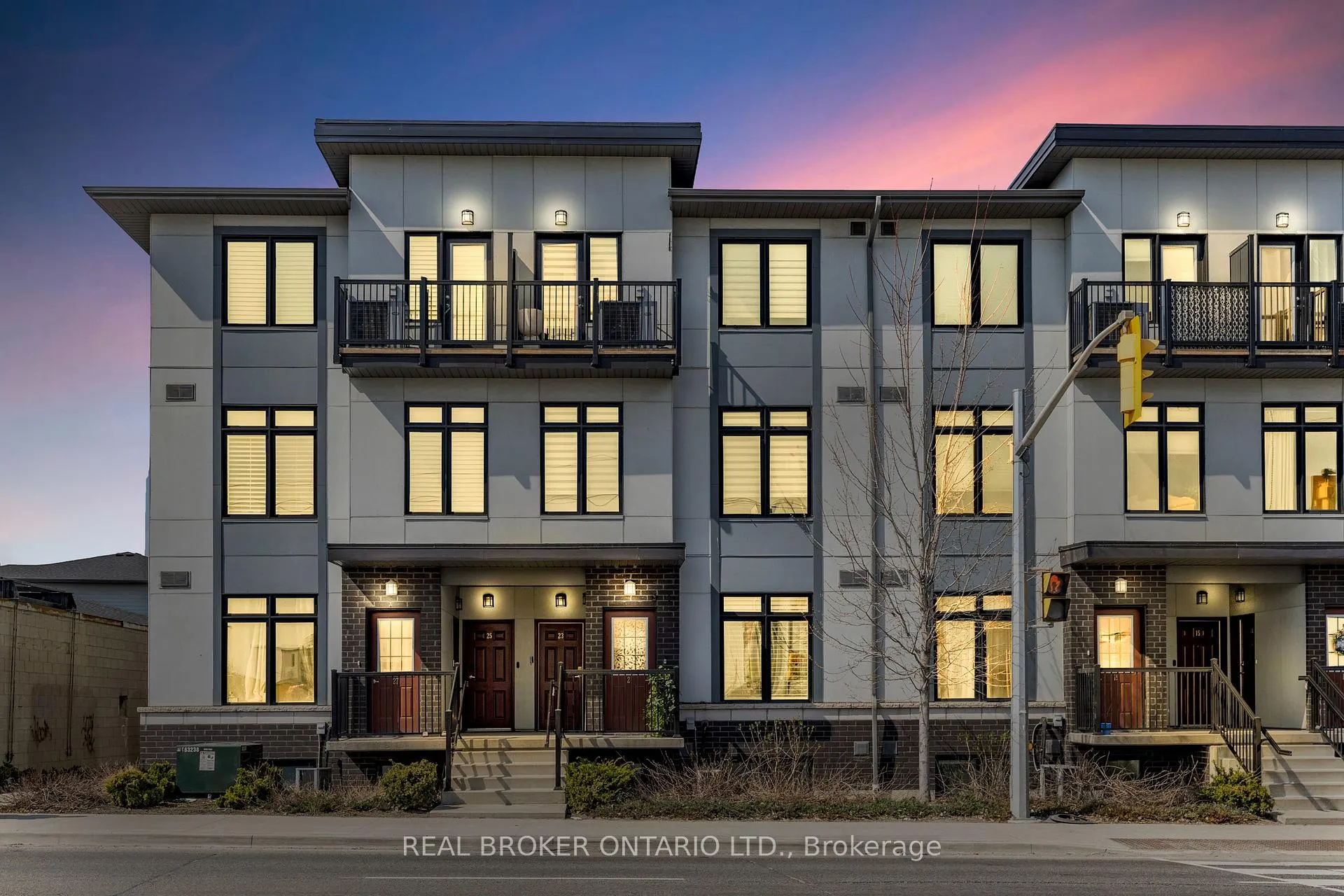 Photo 31 of Unit 21, 630 Rogers Road, Toronto, Keelesdale-Eglinton West — HOMEH