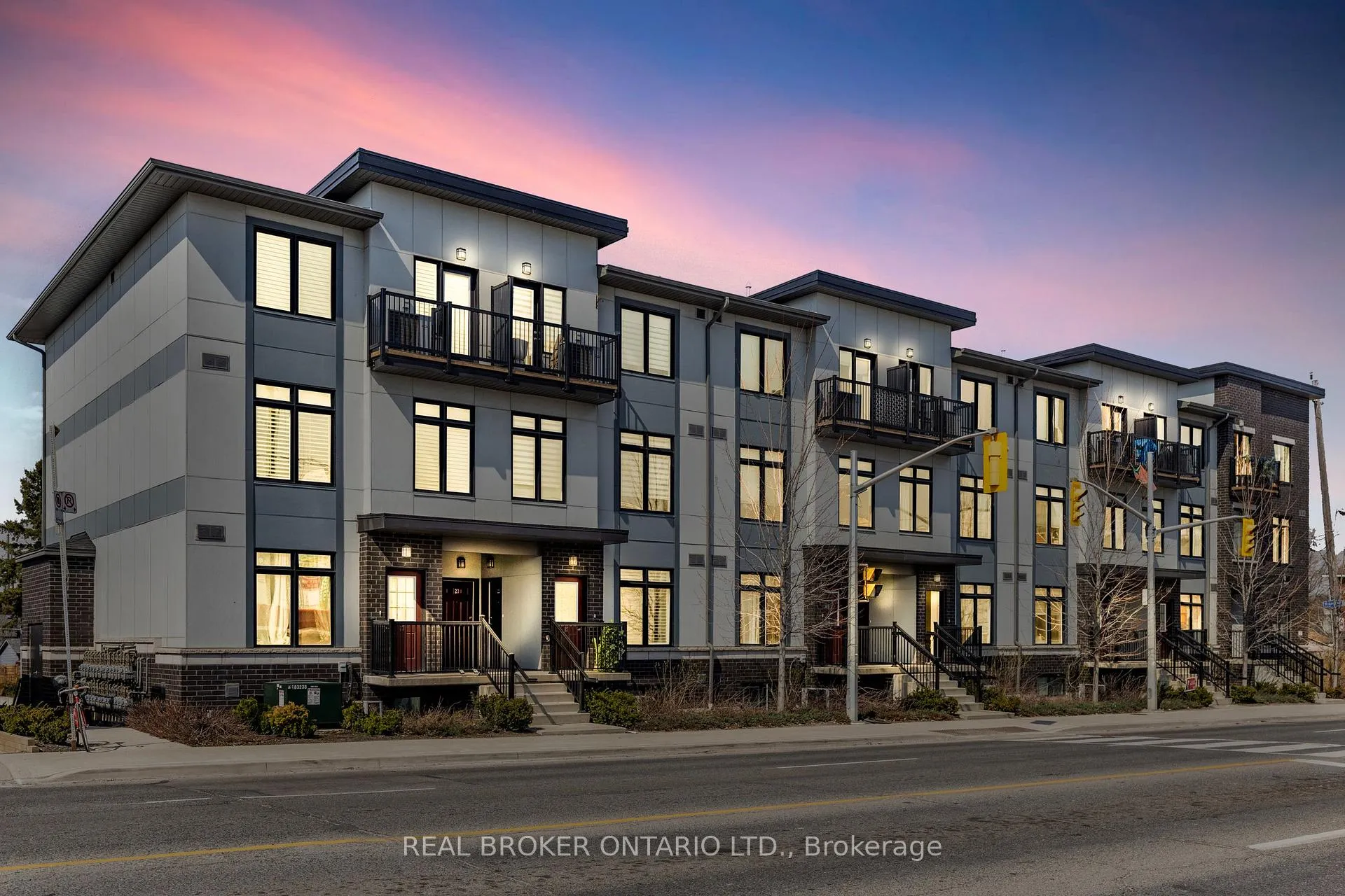 Photo 32 of Unit 21, 630 Rogers Road, Toronto, Keelesdale-Eglinton West — HOMEH