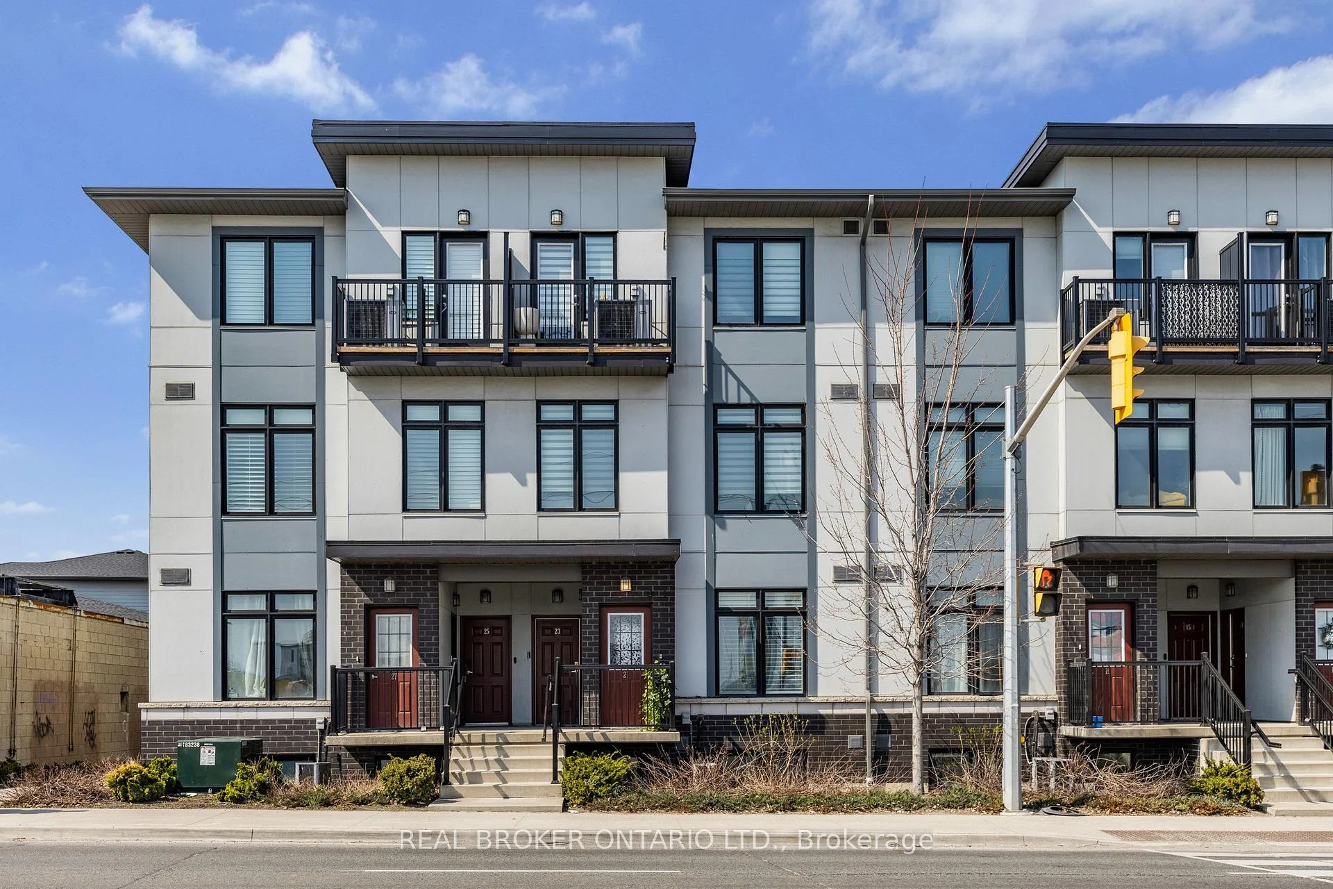 Photo 25 of Unit 21, 630 Rogers Road, Toronto, Keelesdale-Eglinton West — HOMEH
