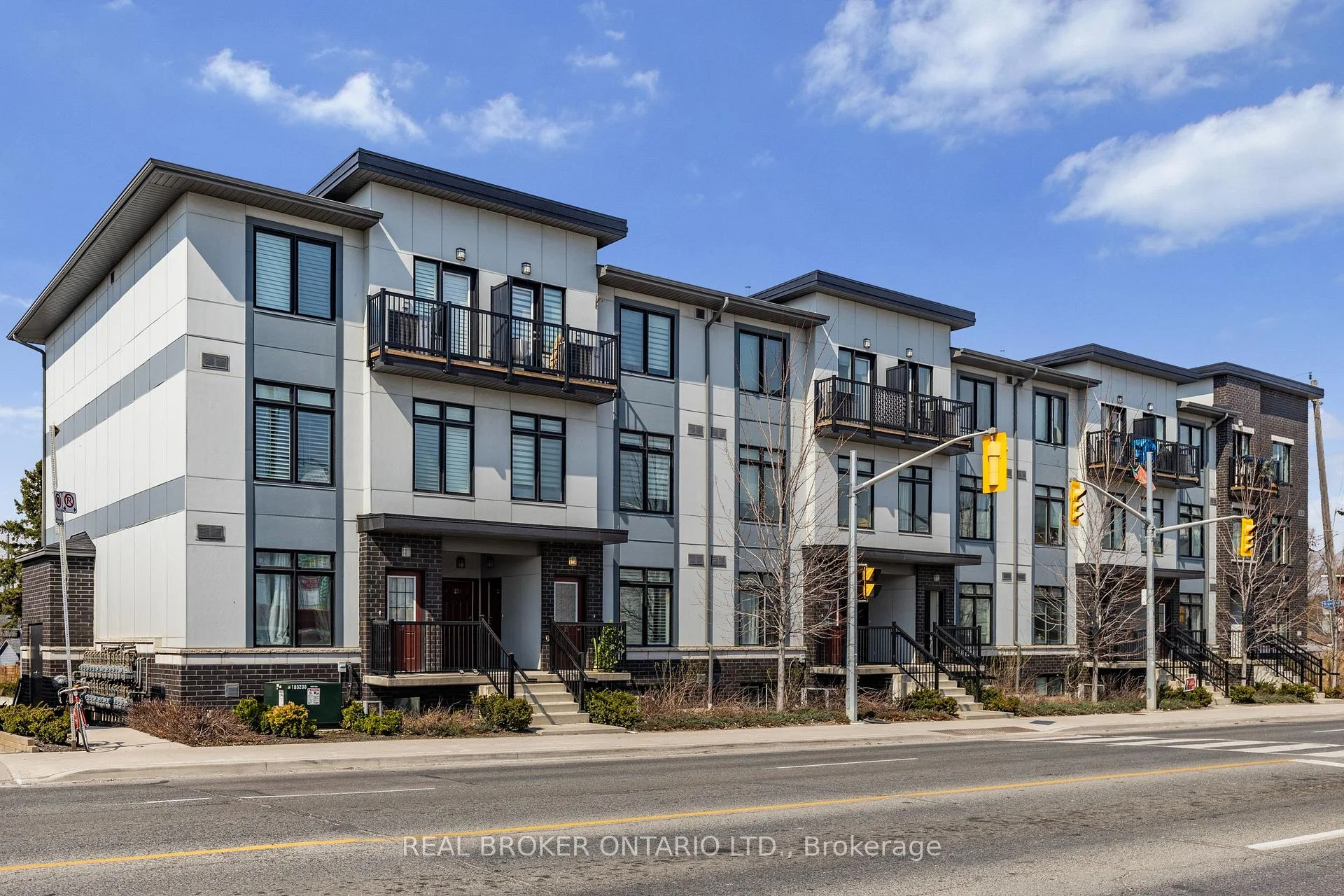 Photo 27 of Unit 21, 630 Rogers Road, Toronto, Keelesdale-Eglinton West — HOMEH