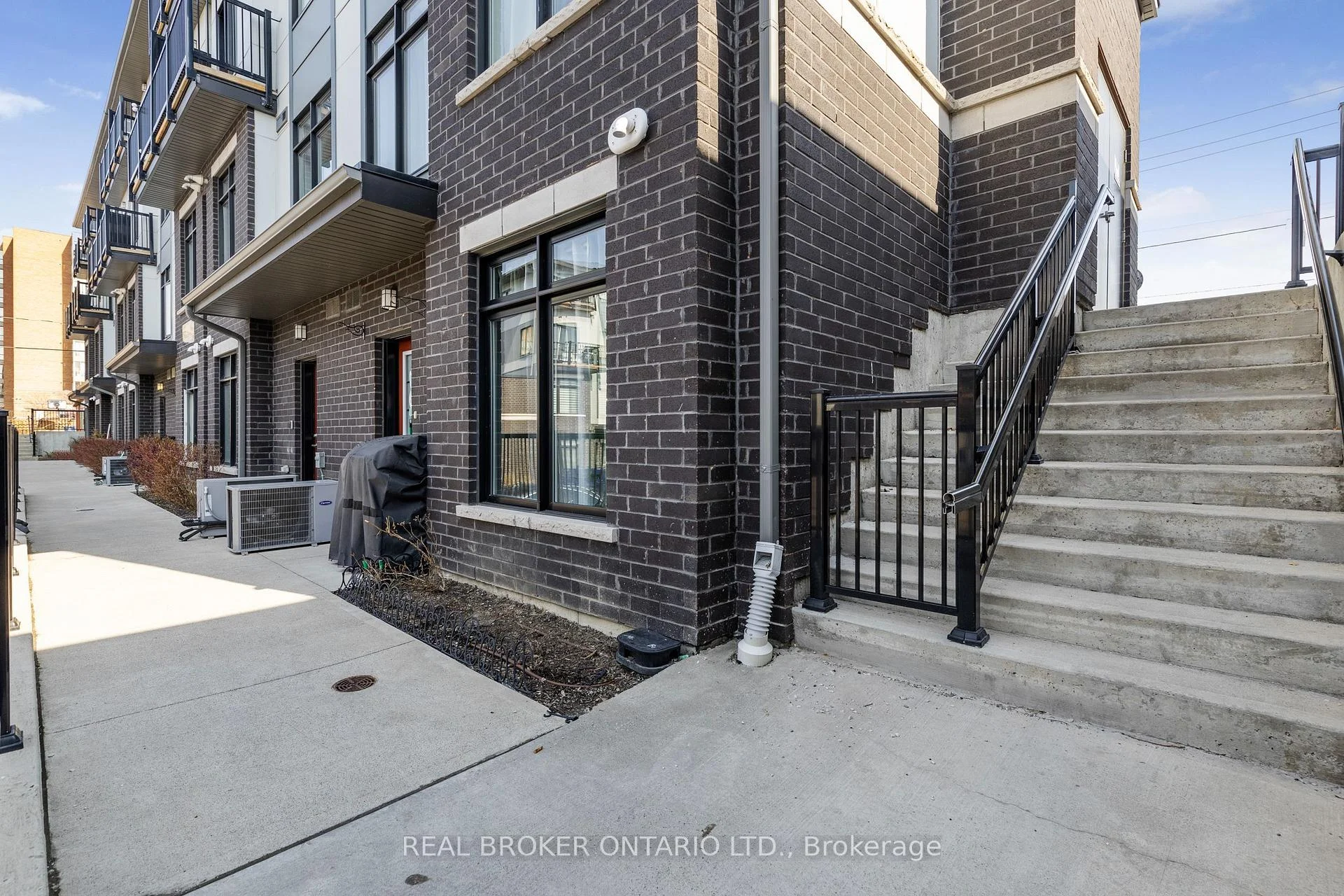 Photo 29 of Unit 21, 630 Rogers Road, Toronto, Keelesdale-Eglinton West — HOMEH