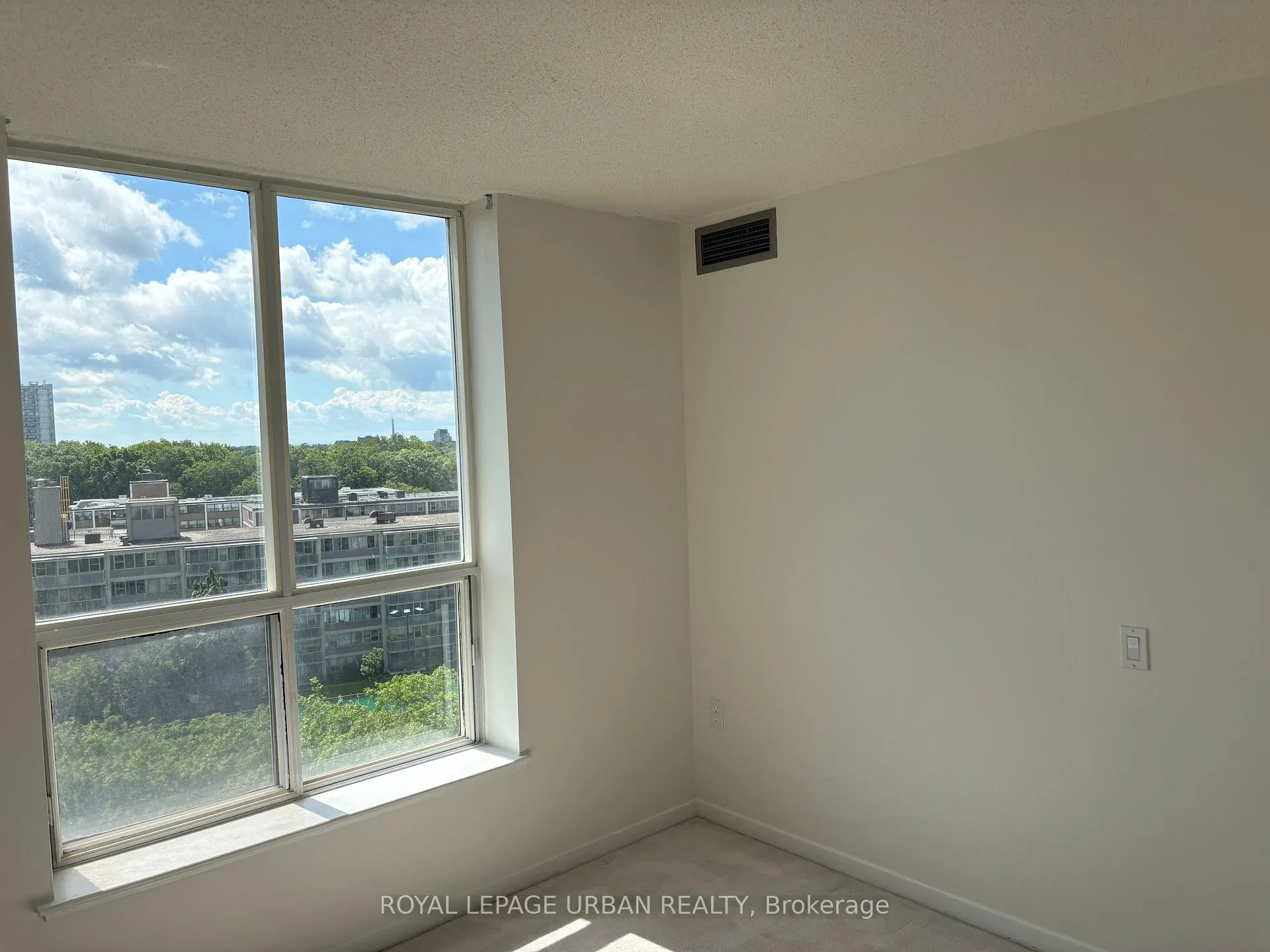 Photo 13 of Unit 902, 21 Overlea Boulevard, Toronto, Thorncliffe Park — HOMEH