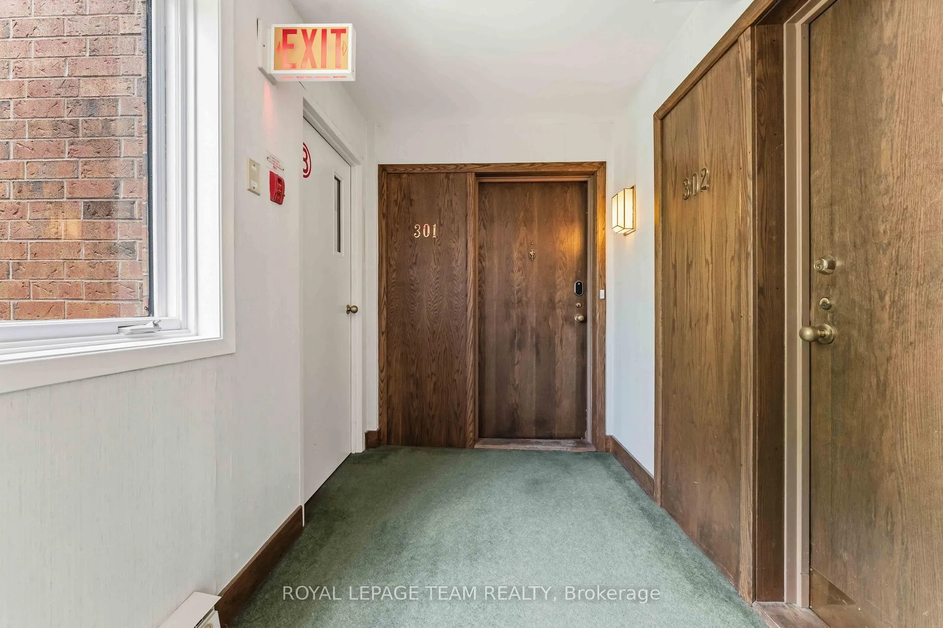 Photo 9 of Unit 301, 7 Kippewa Drive, Ottawa, Dows Lake — HOMEH