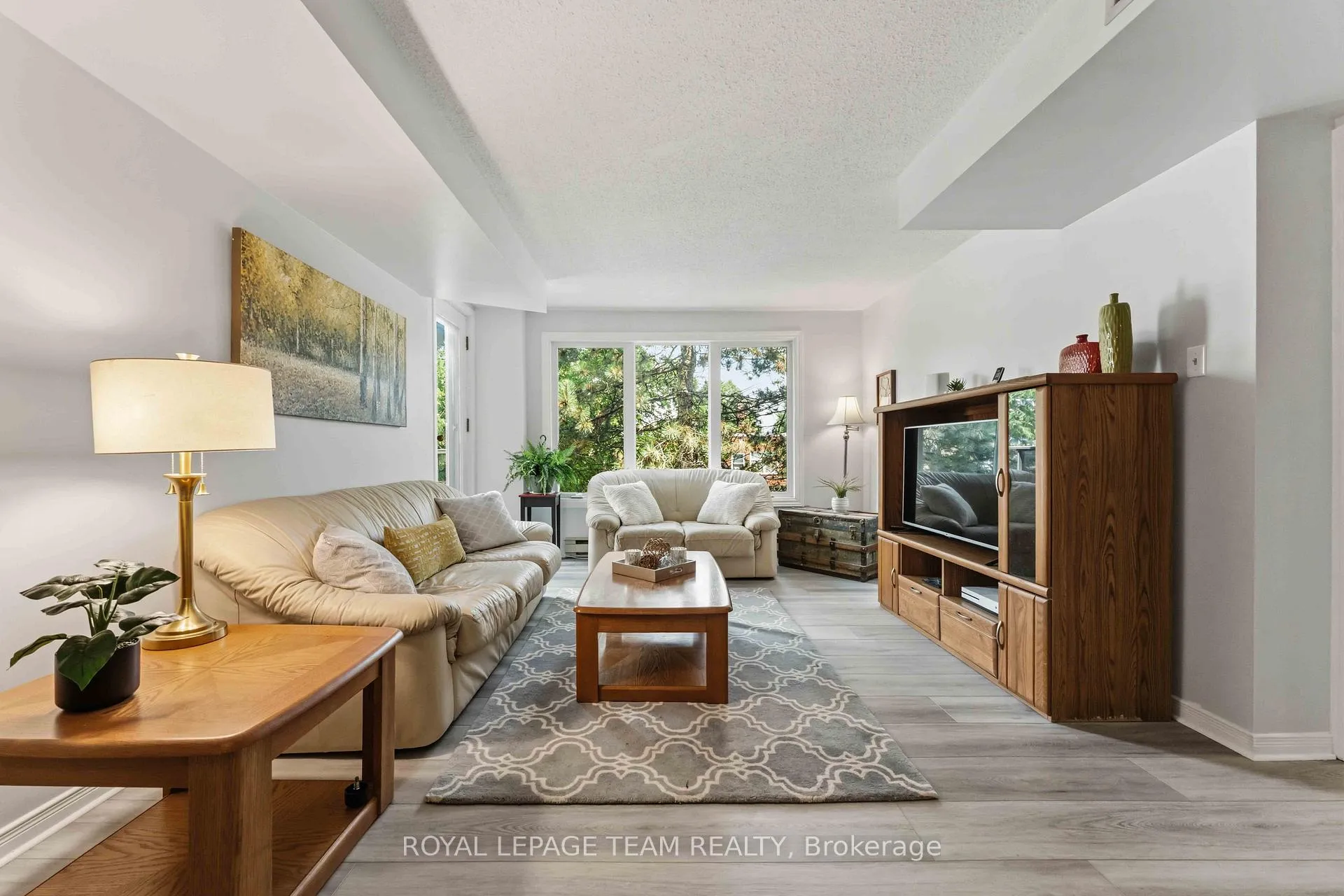 Photo 14 of Unit 301, 7 Kippewa Drive, Ottawa, Dows Lake — HOMEH