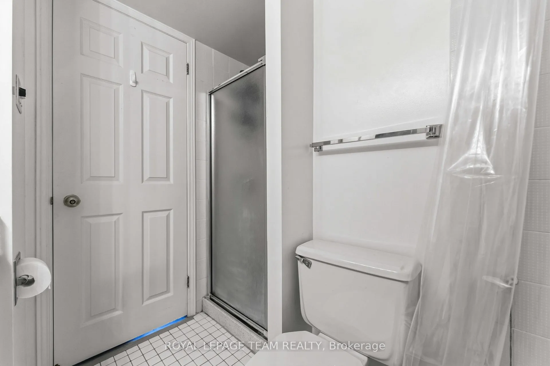 Photo 36 of Unit 301, 7 Kippewa Drive, Ottawa, Dows Lake — HOMEH