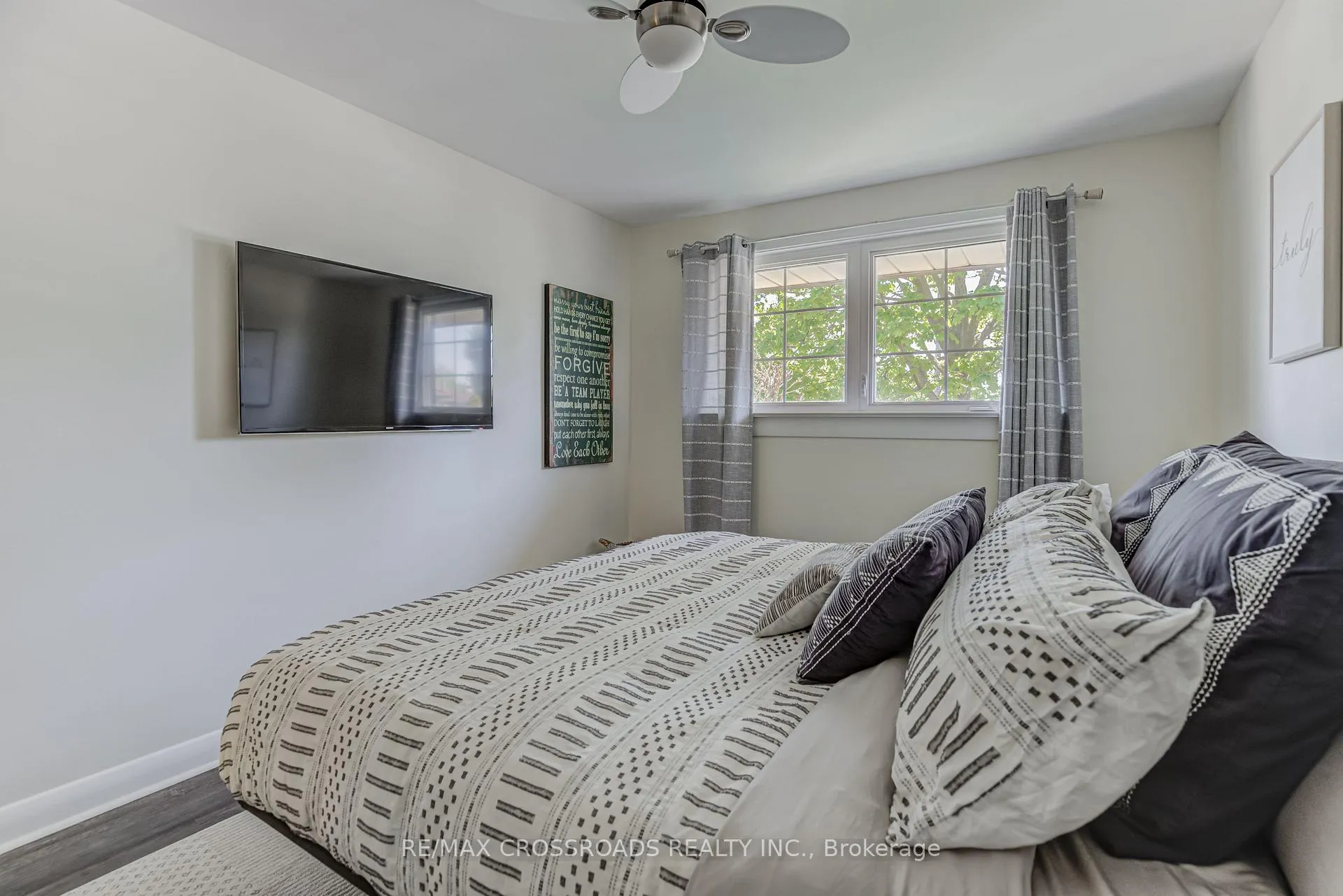 Photo 16 of 778 Tennyson Avenue, Oshawa, Donevan — HOMEH