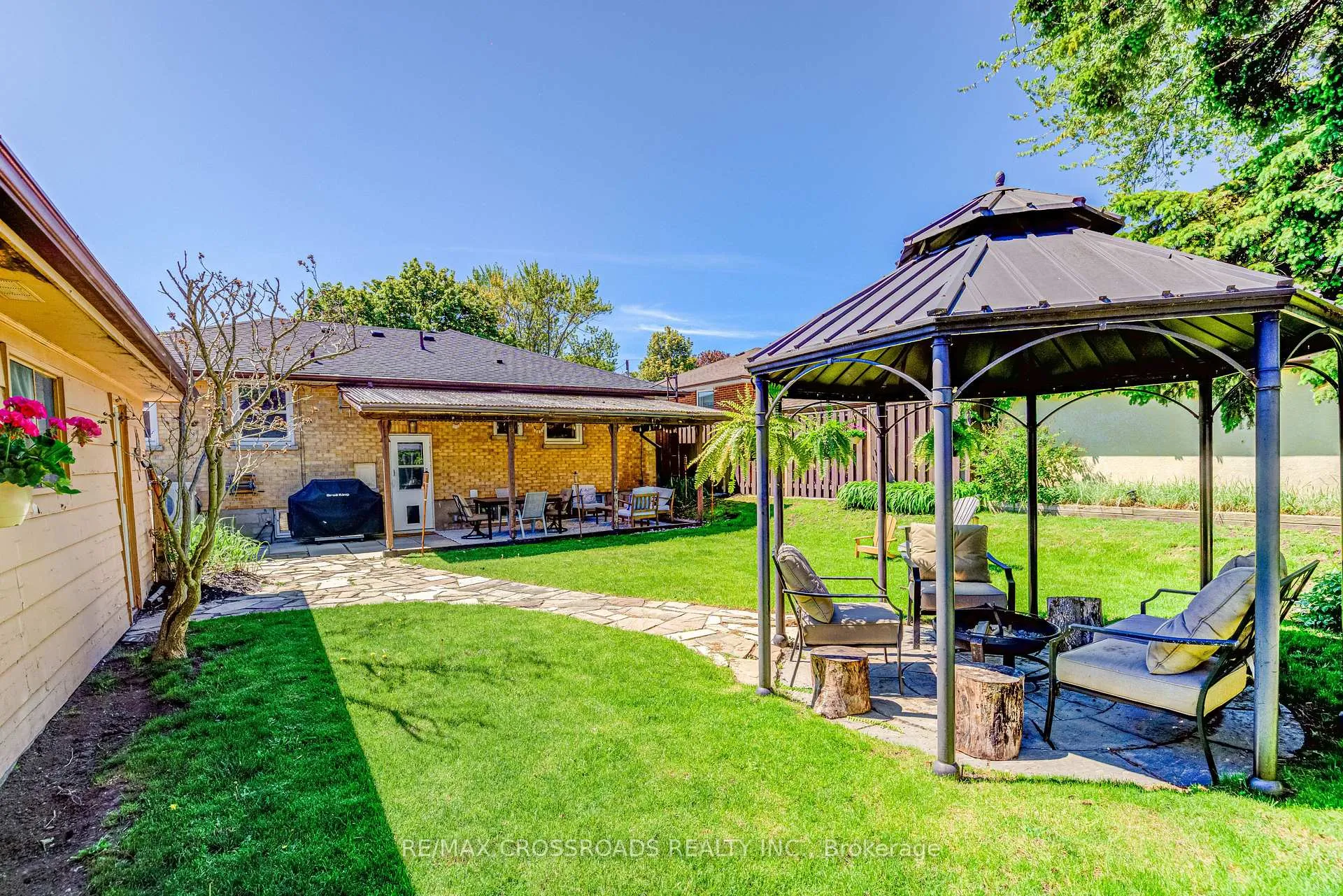 Photo 29 of 778 Tennyson Avenue, Oshawa, Donevan — HOMEH