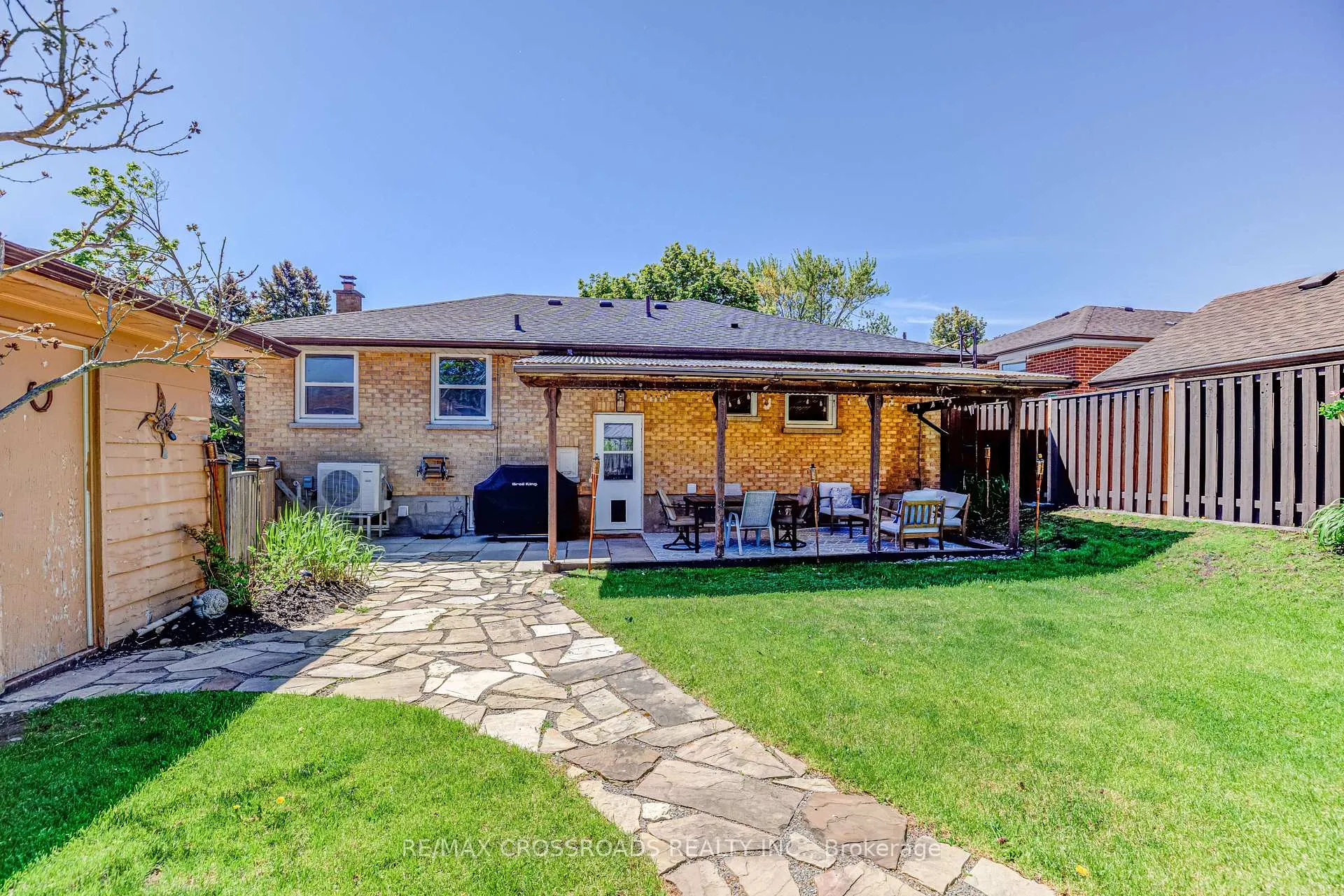 Photo 30 of 778 Tennyson Avenue, Oshawa, Donevan — HOMEH