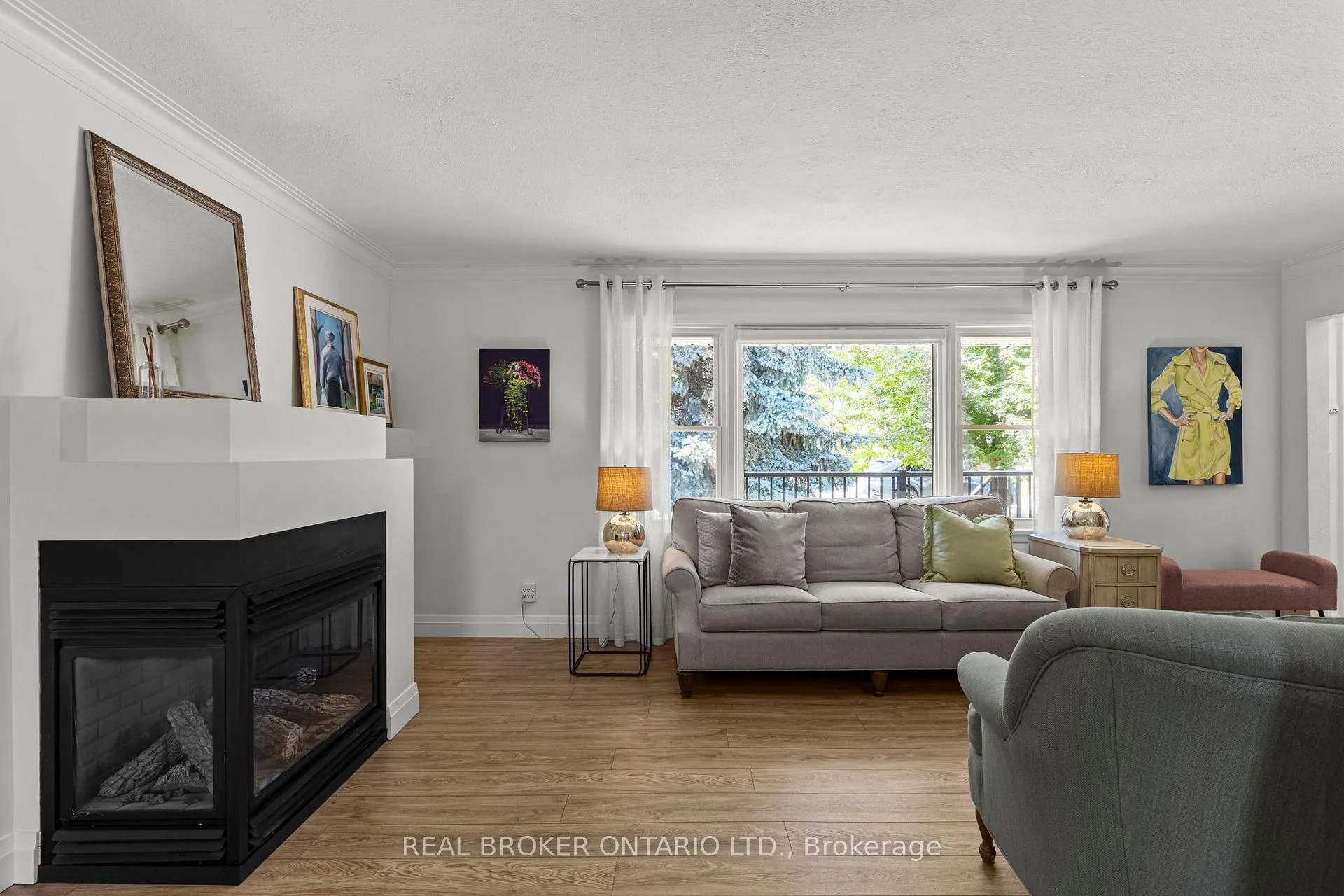 Photo 8 of 13 Borland Street W, Orillia — HOMEH