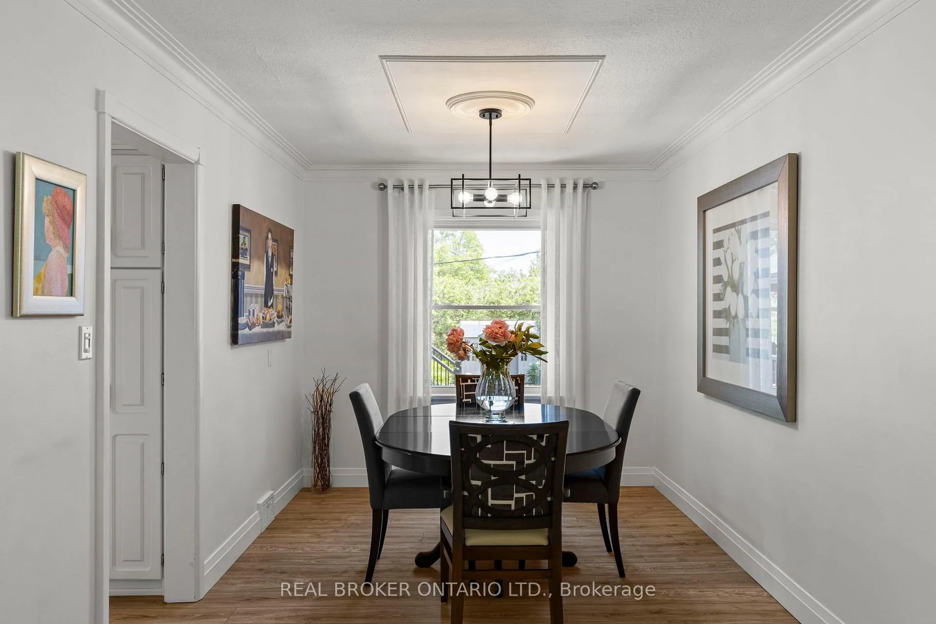 Photo 9 of 13 Borland Street W, Orillia — HOMEH