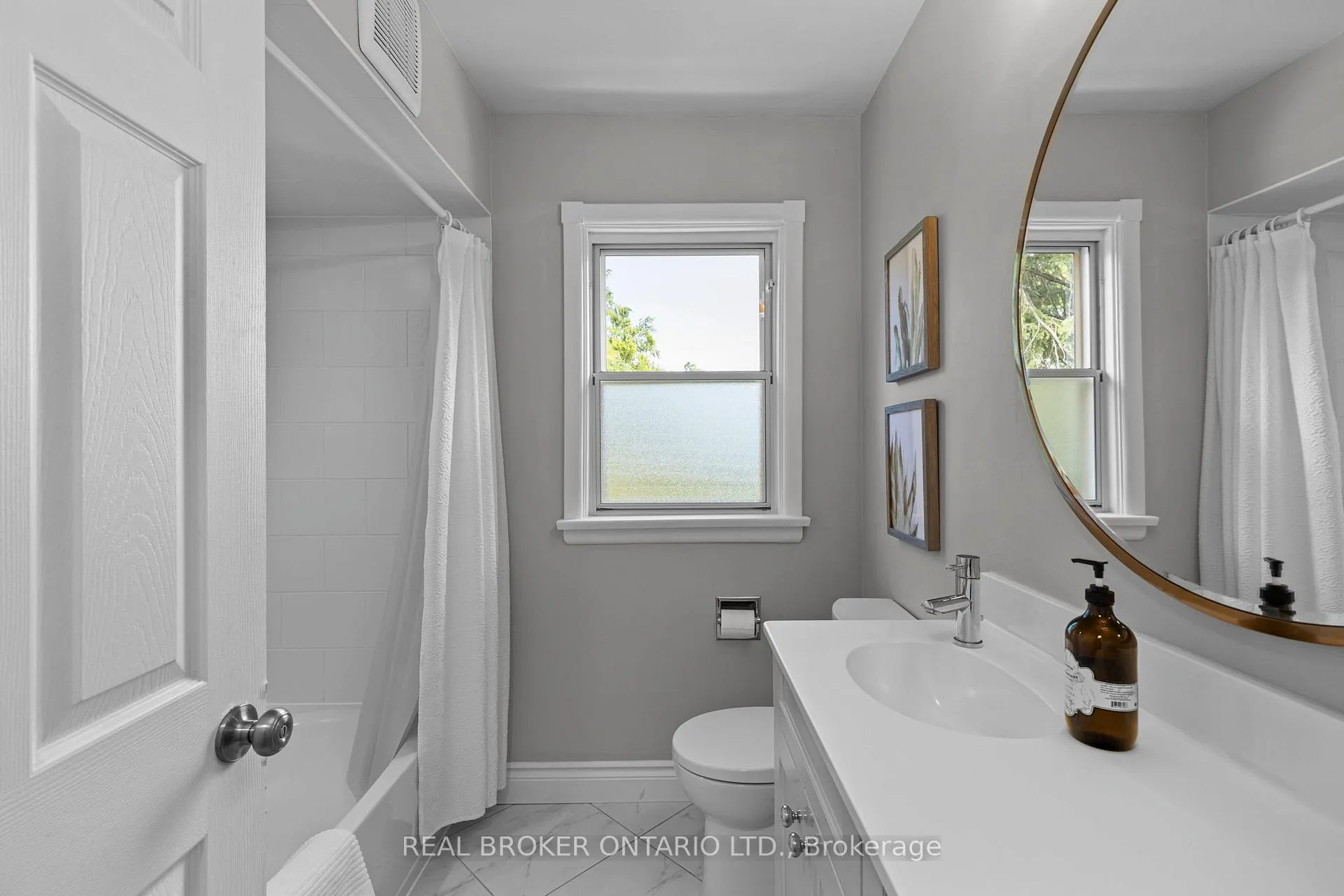 Photo 15 of 13 Borland Street W, Orillia — HOMEH