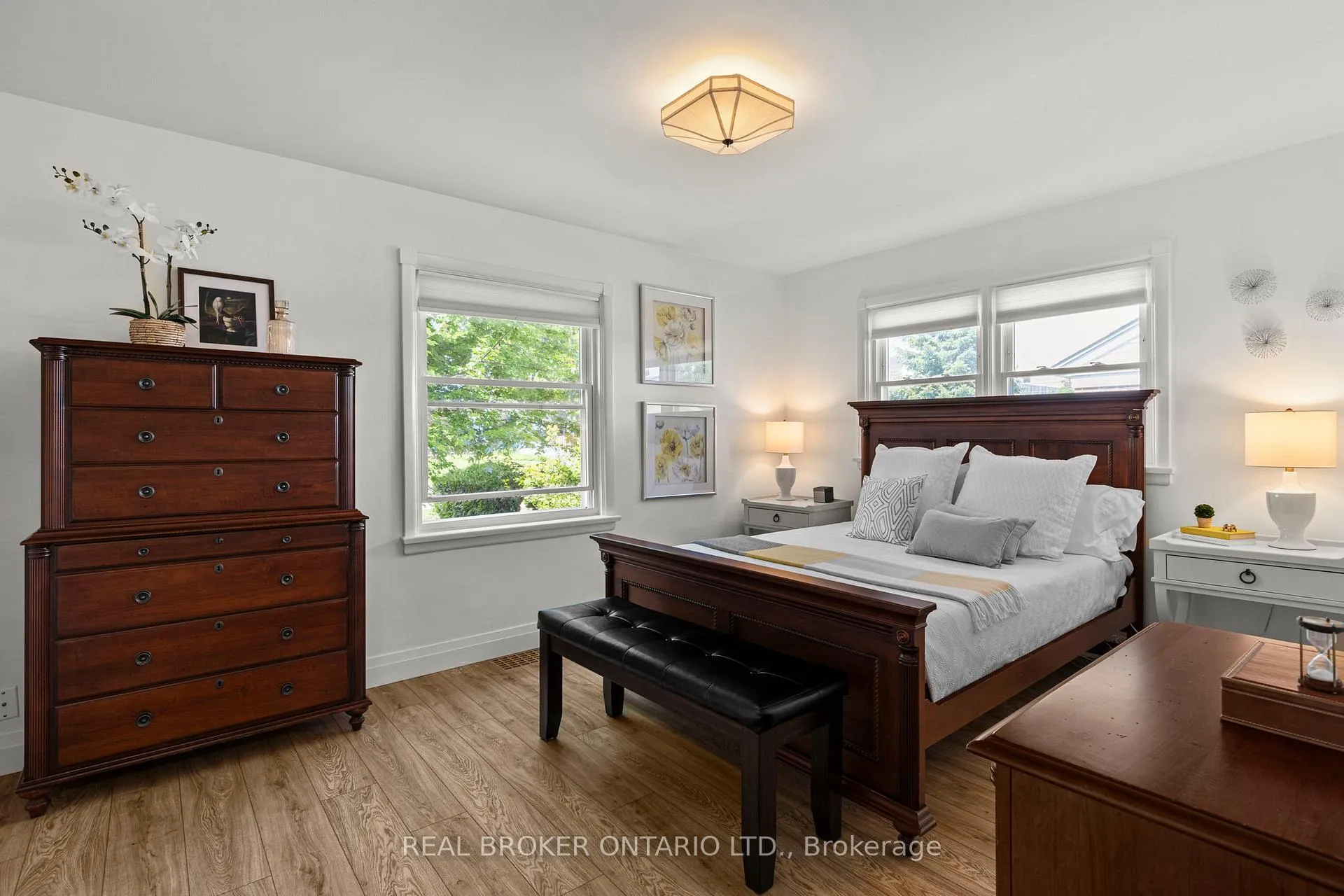 Photo 17 of 13 Borland Street W, Orillia — HOMEH