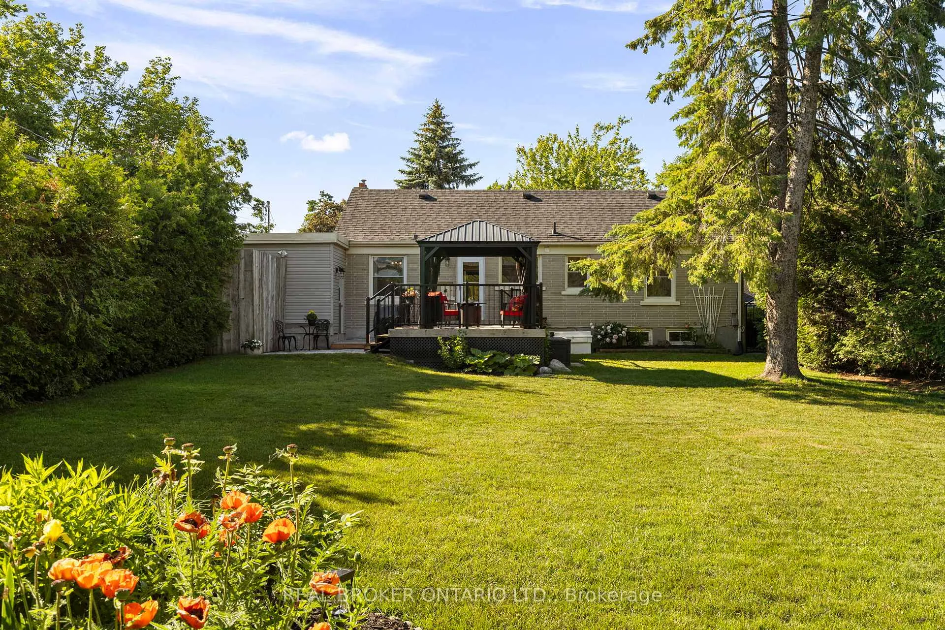 Photo 34 of 13 Borland Street W, Orillia — HOMEH