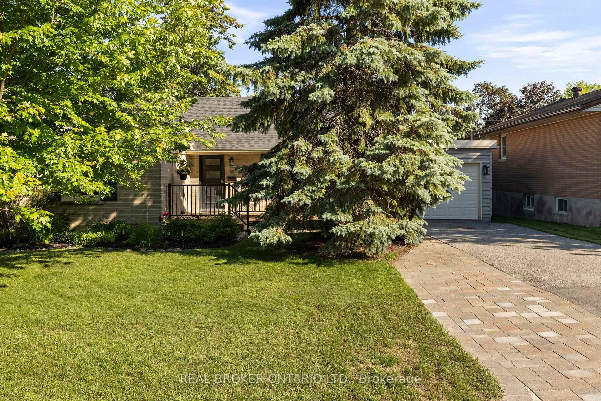 Photo 39 of 13 Borland Street W, Orillia — HOMEH