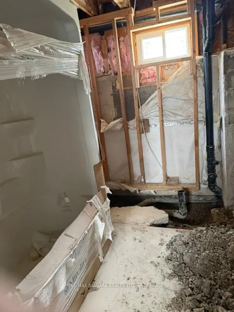 Photo 17 of 178 Pelham Road, St. Catharines, Western Hill — HOMEH