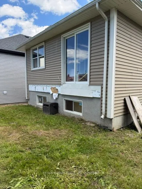 Photo 19 of 178 Pelham Road, St. Catharines, Western Hill — HOMEH