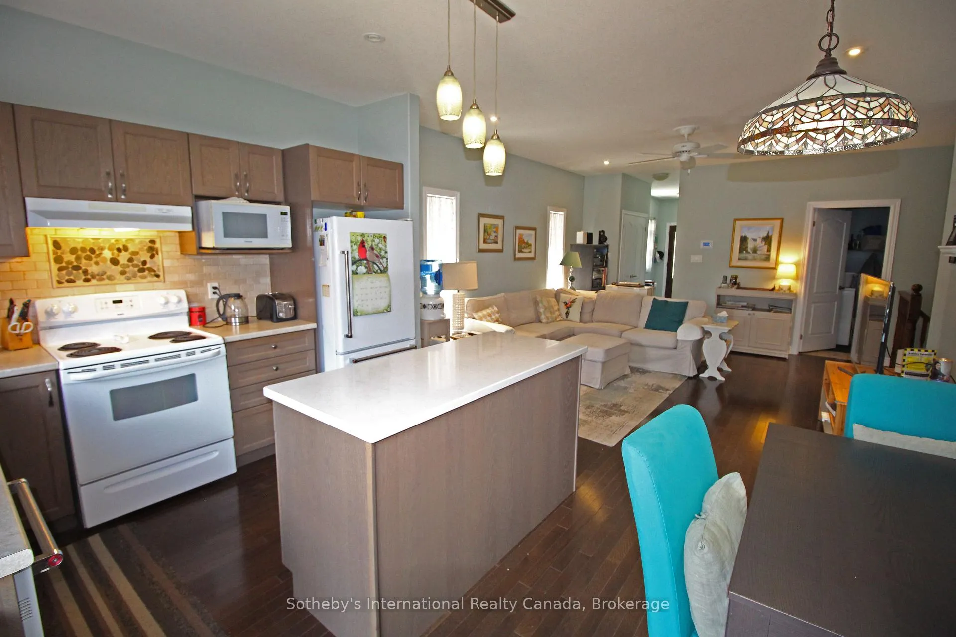 Photo 7 of 1047 Cook Drive, Midland — HOMEH