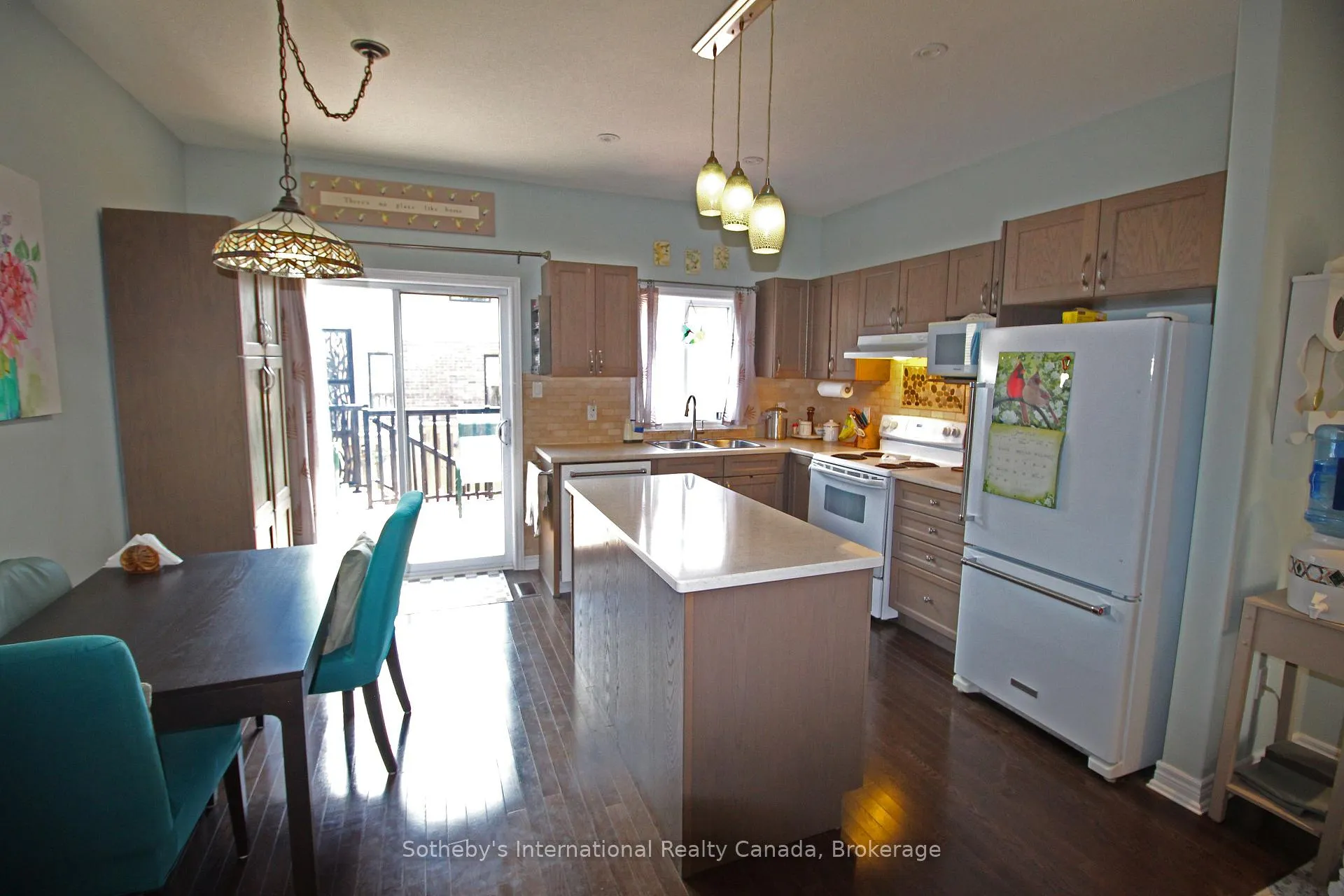 Photo 8 of 1047 Cook Drive, Midland — HOMEH