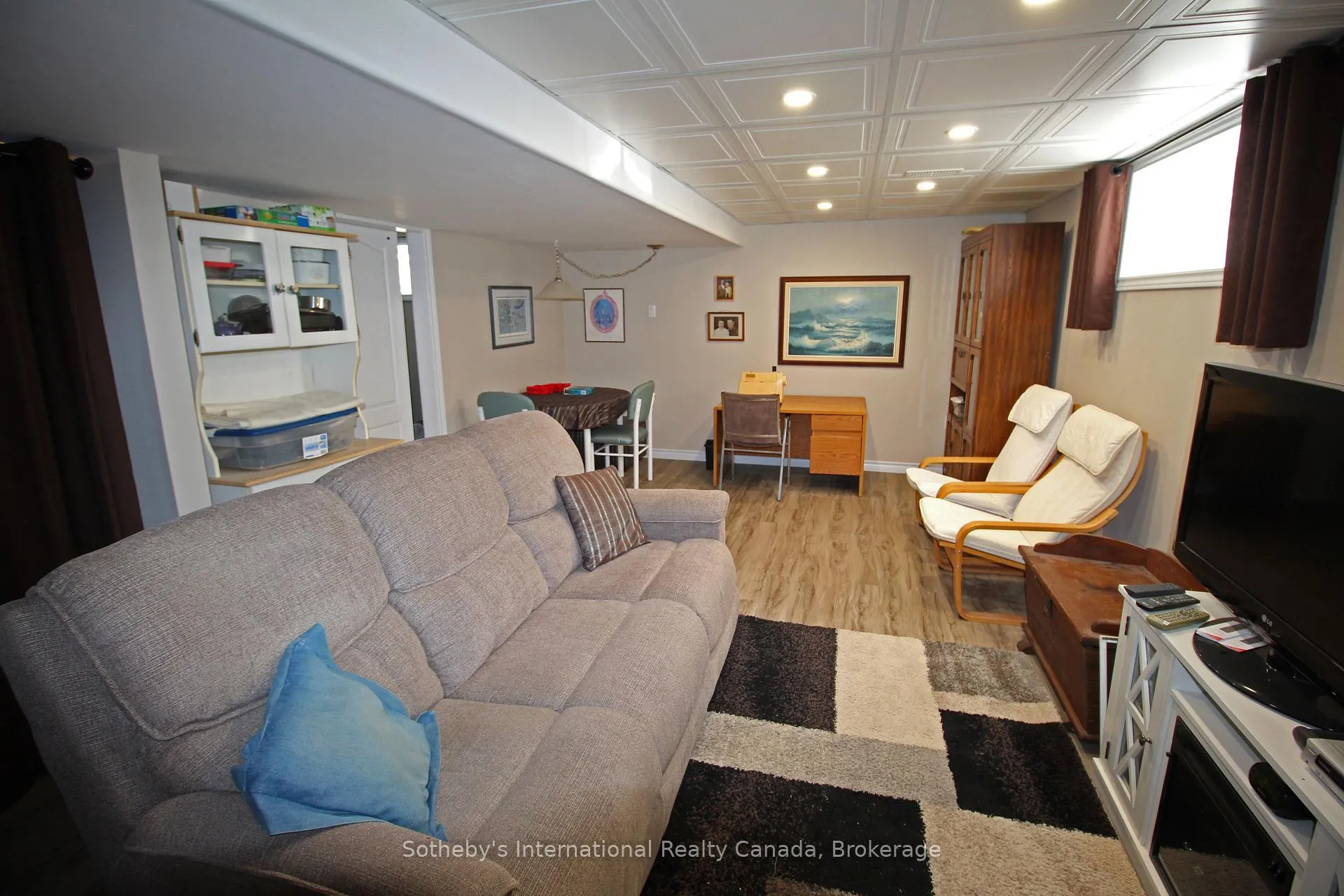 Photo 18 of 1047 Cook Drive, Midland — HOMEH