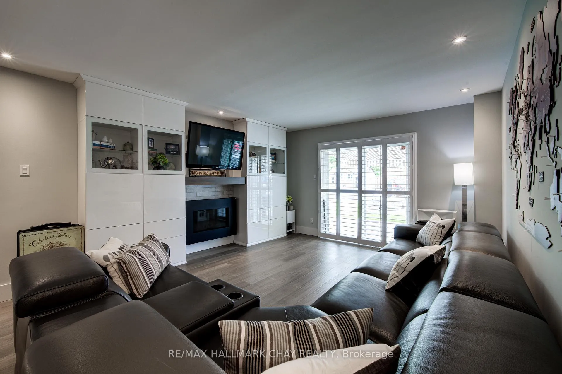 Photo 13 of 247 St. Vincent Street, Barrie, Wellington — HOMEH