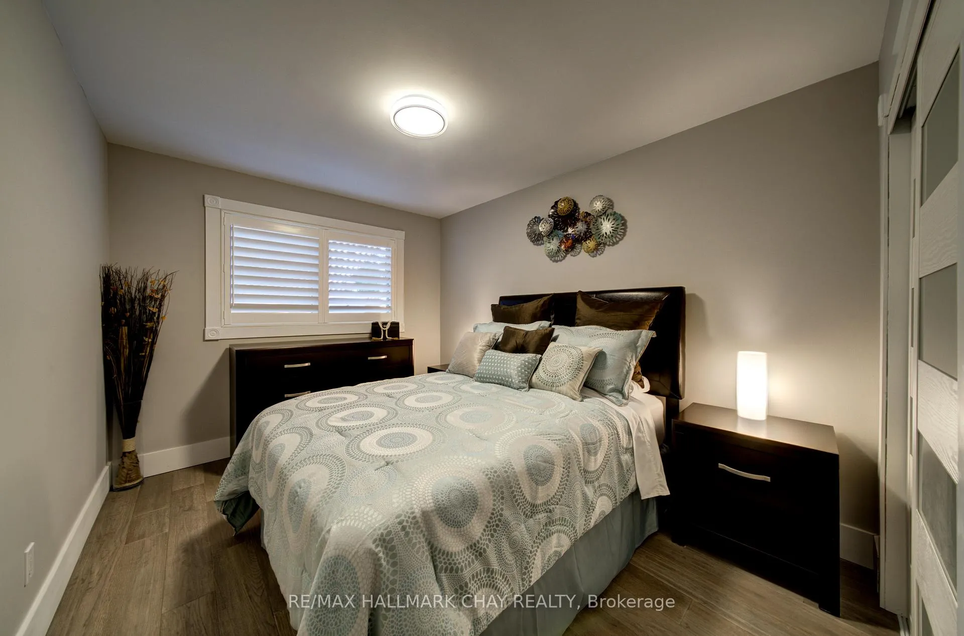 Photo 18 of 247 St. Vincent Street, Barrie, Wellington — HOMEH