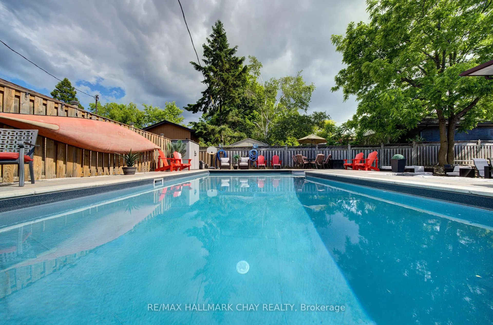 Photo 23 of 247 St. Vincent Street, Barrie, Wellington — HOMEH