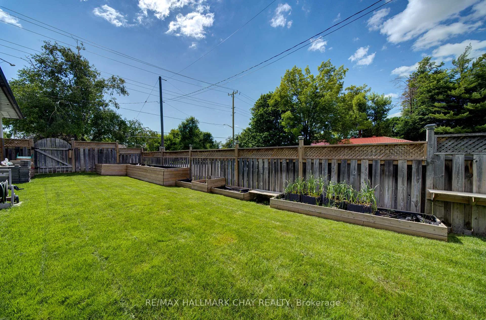 Photo 26 of 247 St. Vincent Street, Barrie, Wellington — HOMEH