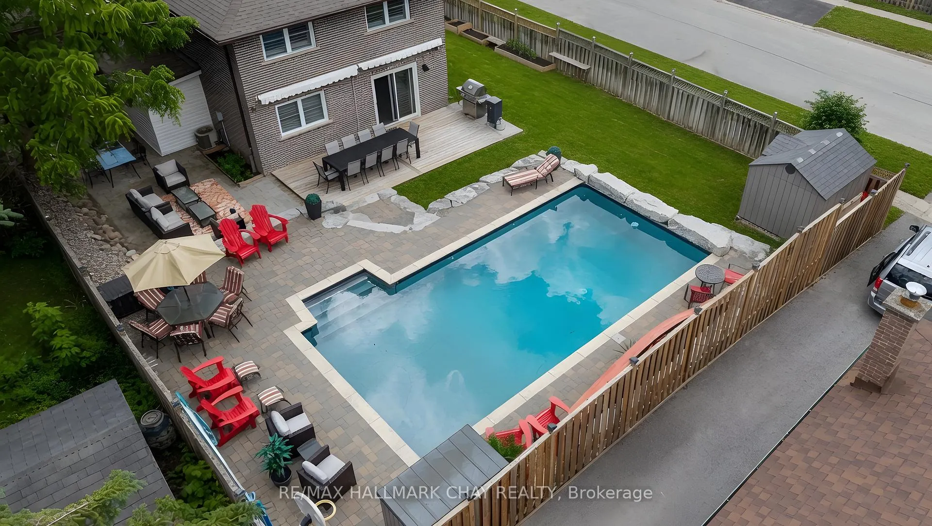 Photo 27 of 247 St. Vincent Street, Barrie, Wellington — HOMEH