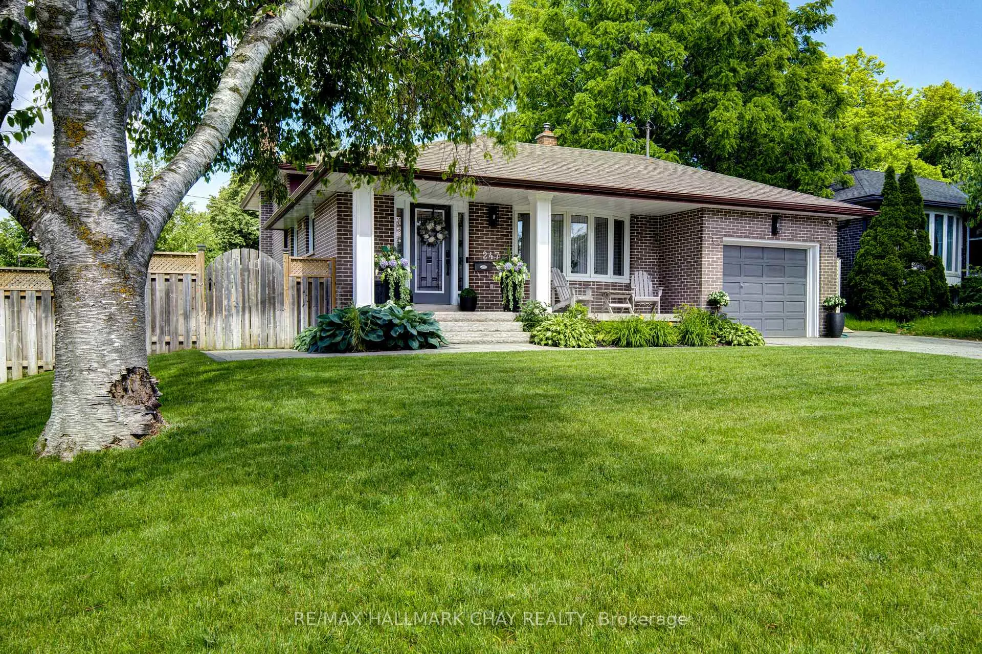 Photo 32 of 247 St. Vincent Street, Barrie, Wellington — HOMEH