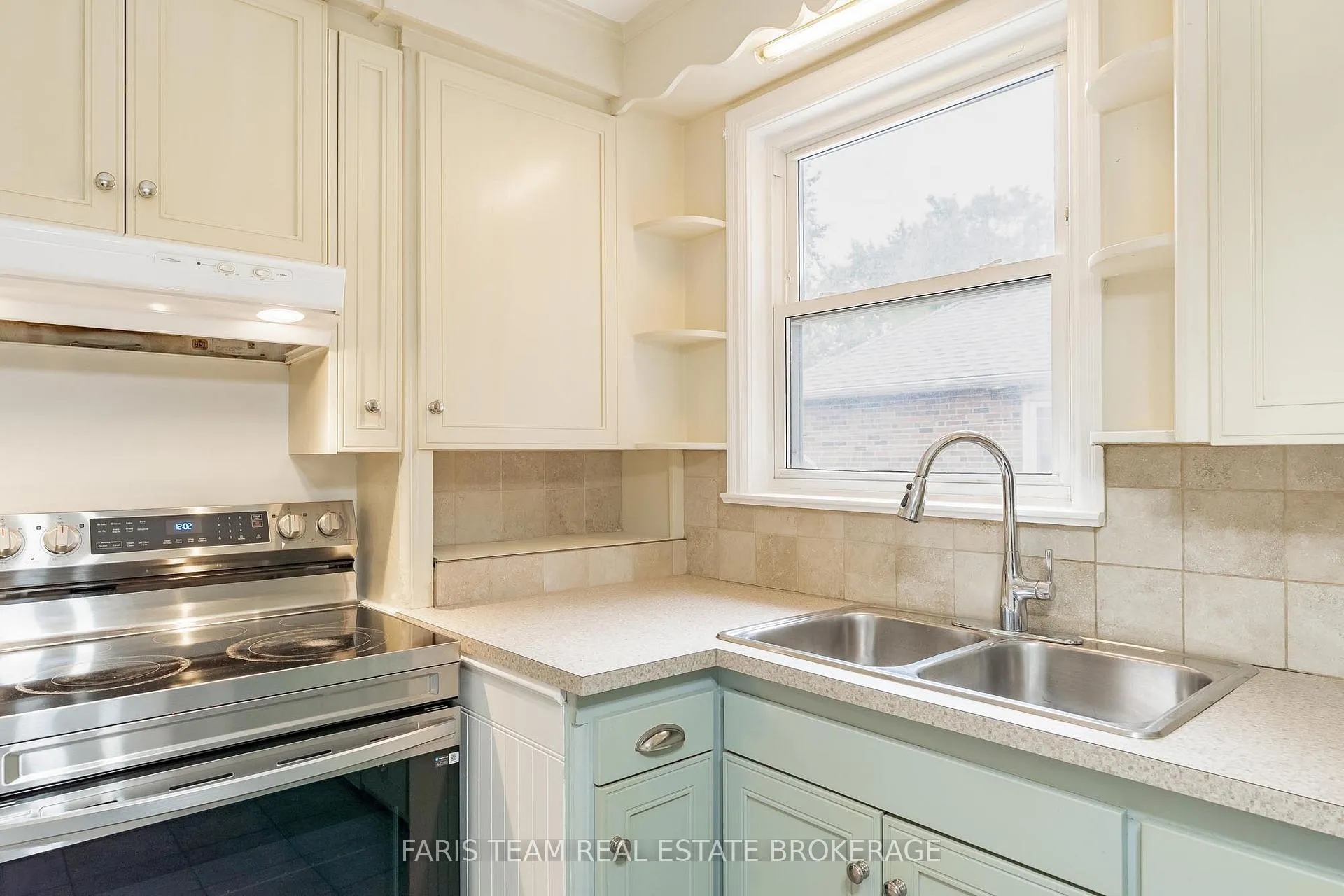 Photo 6 of 149 John Street, North York, Weston — HOMEH
