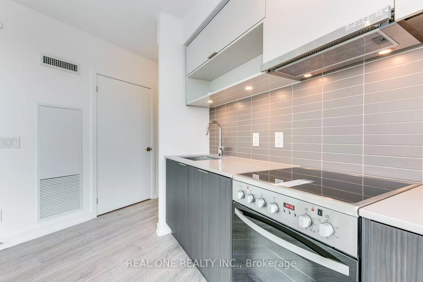 Photo 9 of Unit 1708 Room #1, 159 Wellesley Street E, Toronto, Church-Yonge Corridor — HOMEH