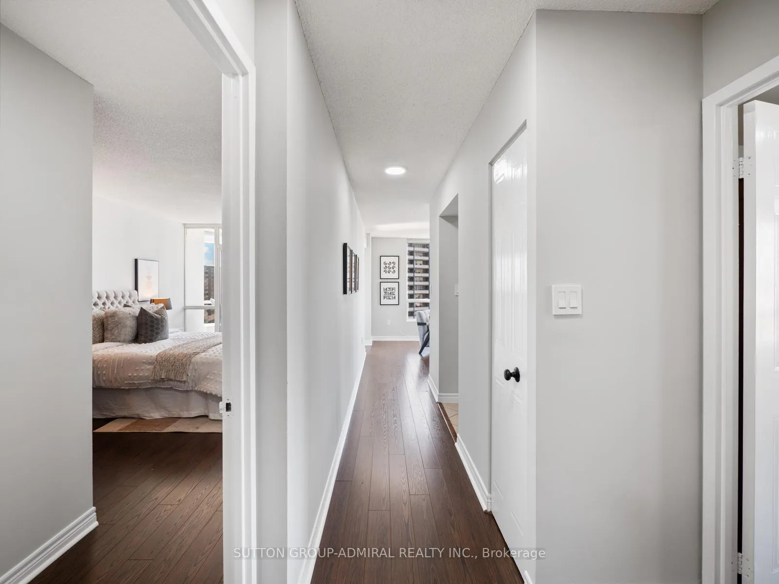 Photo 3 of Unit 1508, 3 Hickory Tree Road, North York, Weston — HOMEH