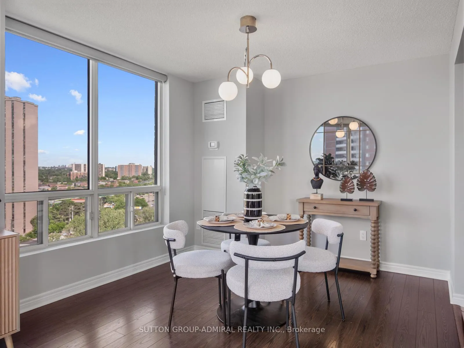 Photo 12 of Unit 1508, 3 Hickory Tree Road, North York, Weston — HOMEH