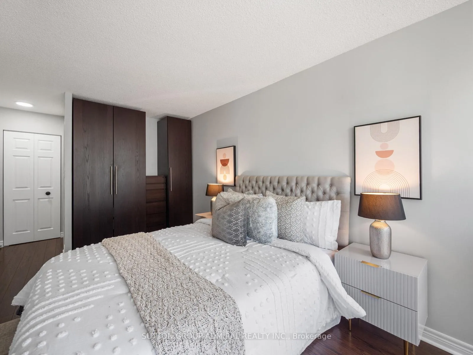 Photo 14 of Unit 1508, 3 Hickory Tree Road, North York, Weston — HOMEH