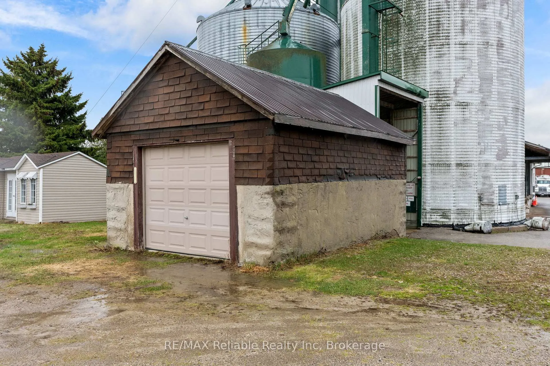 Photo 39 of 271 Main Street, Central Huron, Hullett — HOMEH