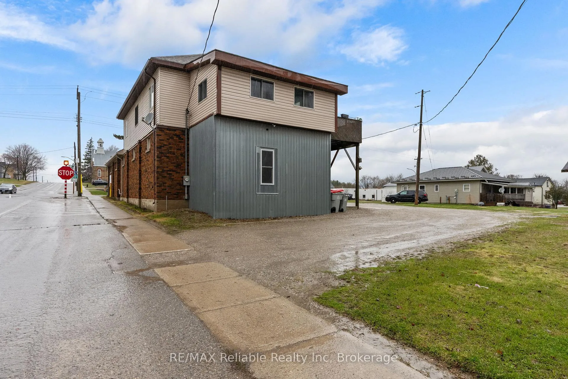 Photo 40 of 271 Main Street, Central Huron, Hullett — HOMEH