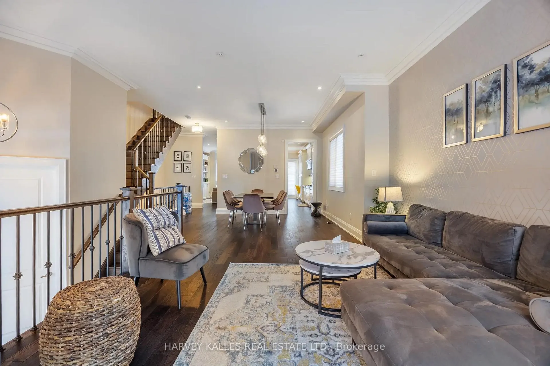 Photo 6 of 575 Fairlawn Avenue, Toronto, Bedford Park-Nortown — HOMEH