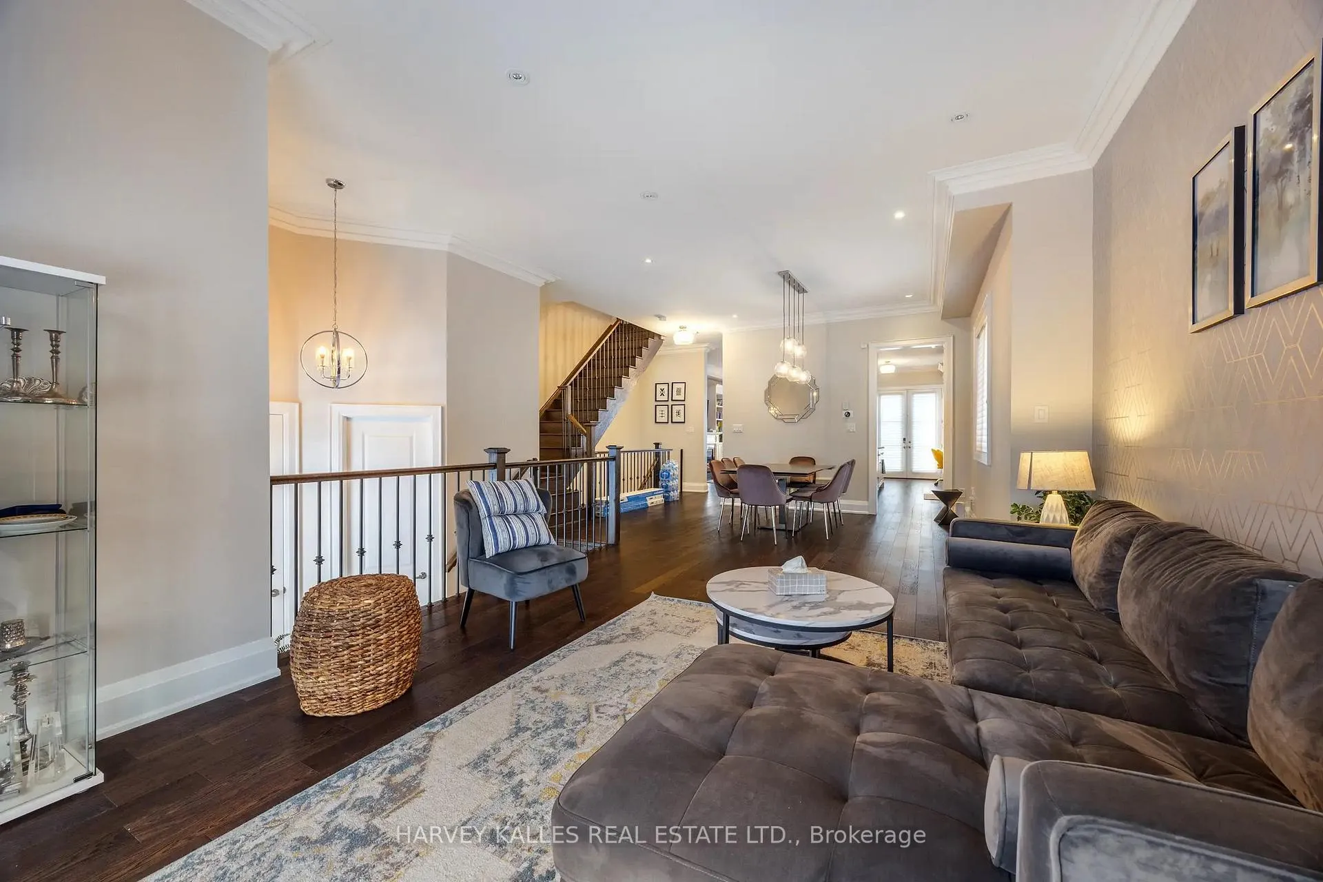 Photo 8 of 575 Fairlawn Avenue, Toronto, Bedford Park-Nortown — HOMEH