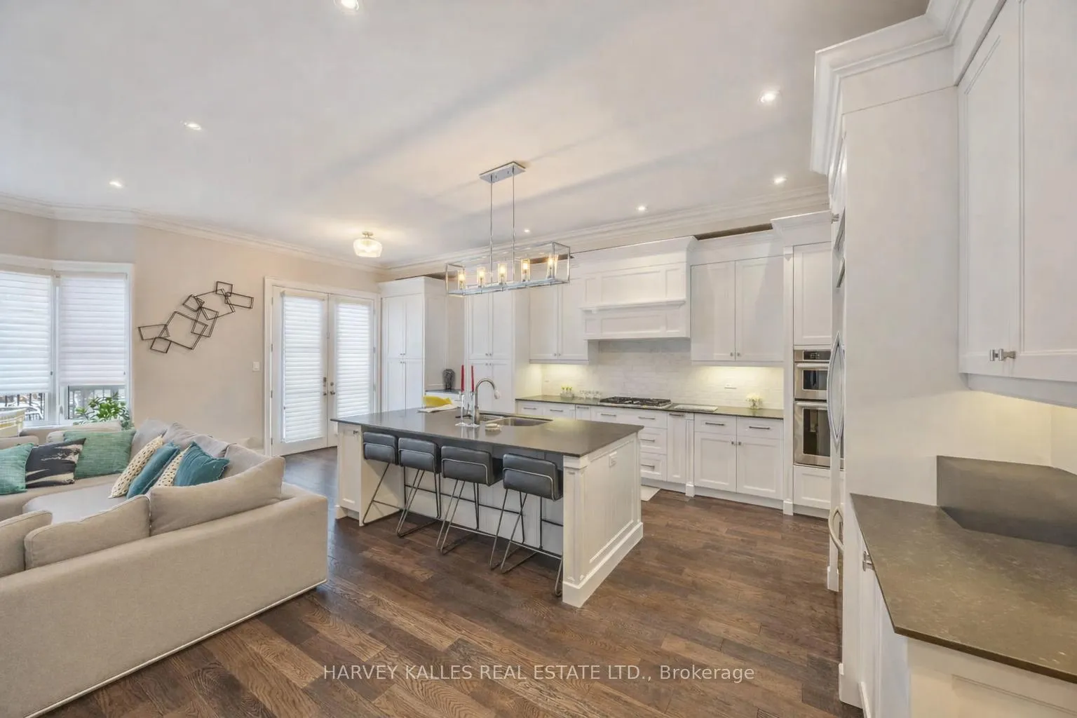 Photo 11 of 575 Fairlawn Avenue, Toronto, Bedford Park-Nortown — HOMEH